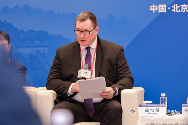 东启网 对华政策已发生重大转变，在中国主场，美国前高官承认要接受现实